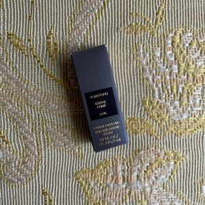 Tom Ford Ébène Fumé sample